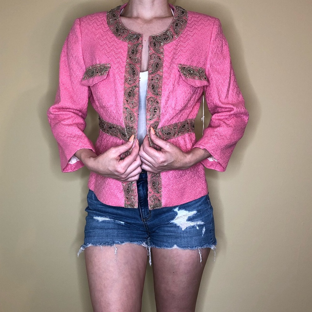 🎀Walter pink embroidered blazer🎀